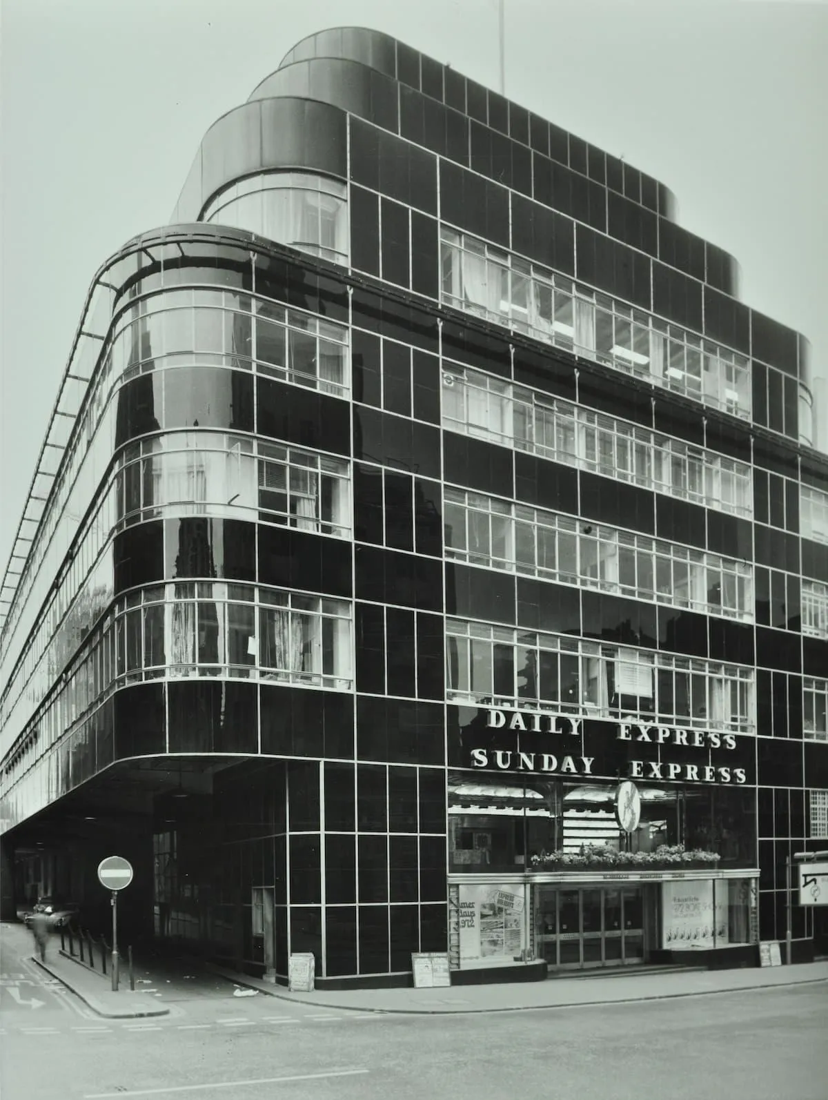 A view of the glass-fronted Daily Express building on Fleet Street in 1972