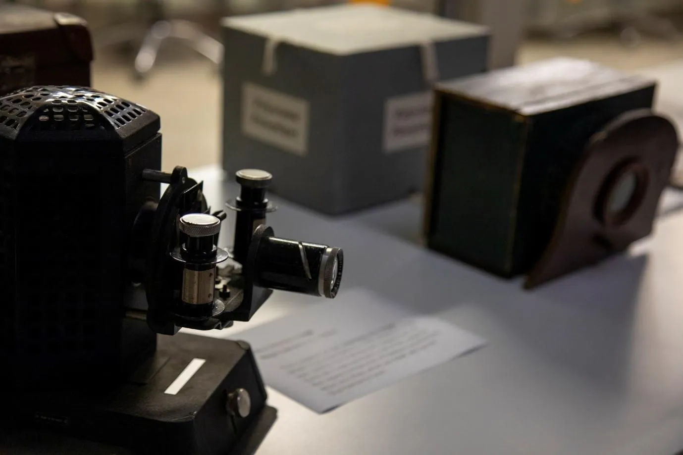 image of a magic lantern film projector